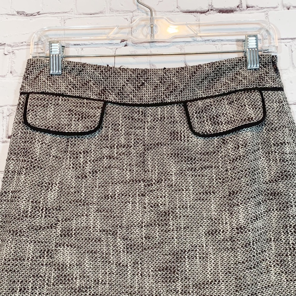 Ann Taylor Loft gray pleated pencil skirt - Picture 2 of 5